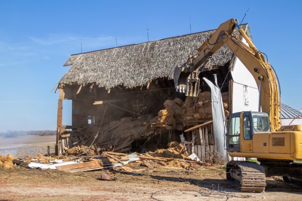 Barn Demolition in Longview