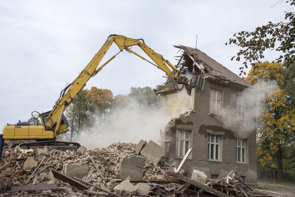 House Wrecking in Longview