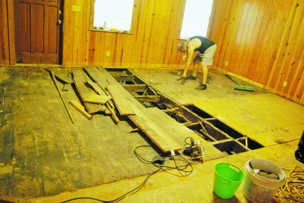 Subfloor Demolition in Longview